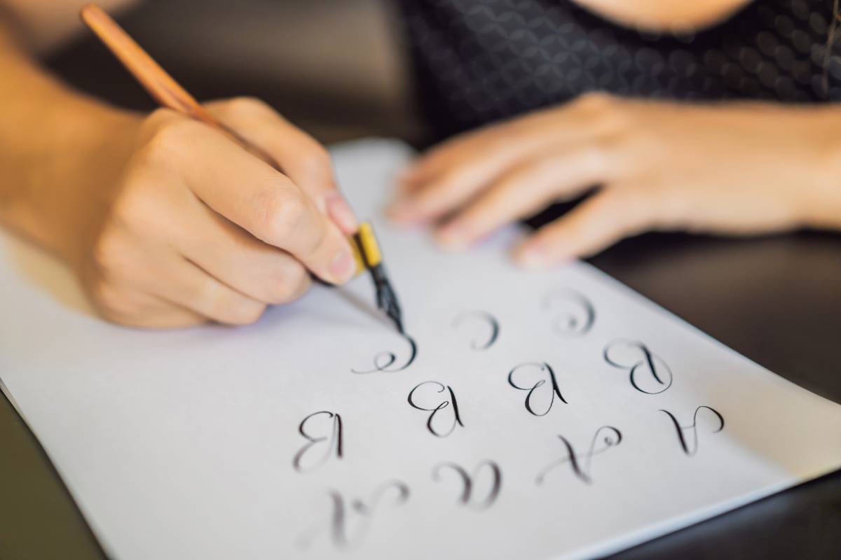 Pourquoi enseigner la calligraphie aux enfants ? - La Calligraphe